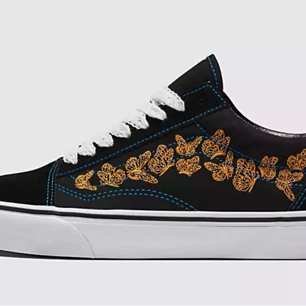NWT Vans Dia De Muertos Old Skool Shoe